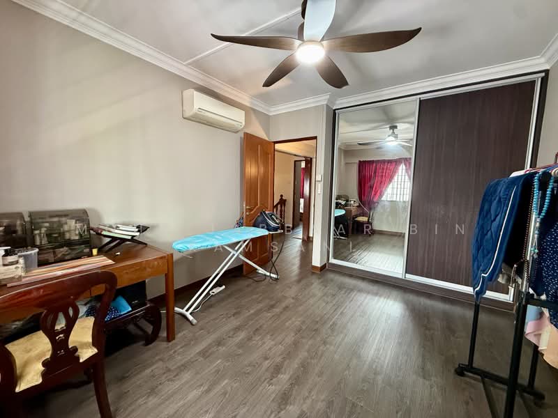 254 Bangkit Road, 254 Bangkit Road, 3 Bedrooms, 1,571 sqft, HDB Flat For Sale, by Mohd Jabbaar Bin Kamsani, 500223302 - Bedroom - PropertyGuru.com.sg