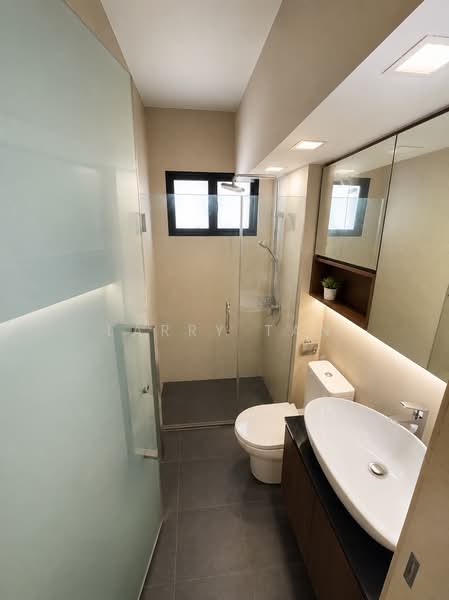 2 Toh Yi Drive, 2 Toh Yi Drive, 4 Bedrooms, 1,572 sqft, HDB Flat For Sale, by Larry Tan, 500223304 - Bathroom - PropertyGuru.com.sg