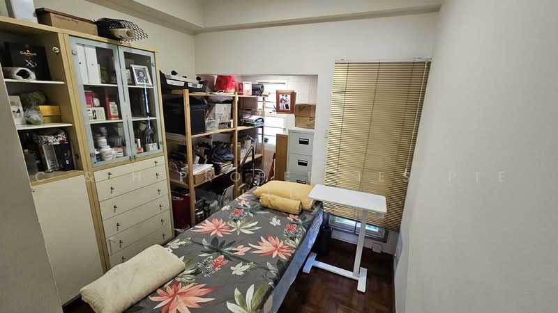 Villa Verde, Verde Crescent, 5 Bedrooms, 2,800 sqft, Terraced House For Sale, by JACOB, 500223306 - Study - PropertyGuru.com.sg