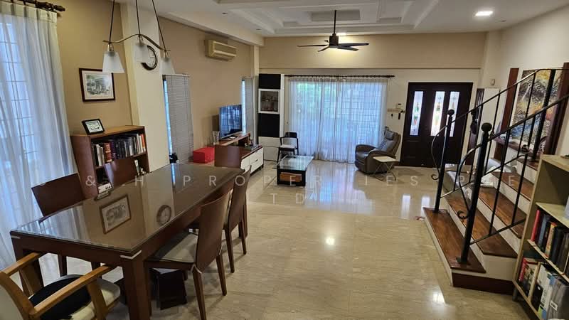 Villa Verde, Verde Crescent, 5 Bedrooms, 2,800 sqft, Terraced House For Sale, by JACOB, 500223306 - Living Room - PropertyGuru.com.sg