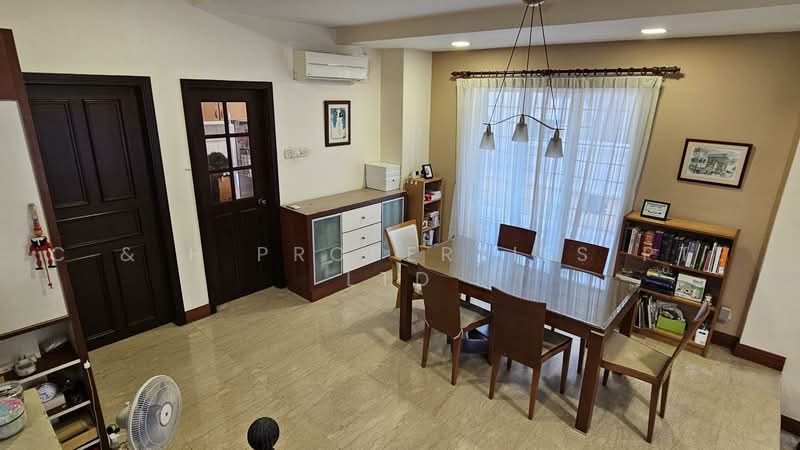 Villa Verde, Verde Crescent, 5 Bedrooms, 2,800 sqft, Terraced House For Sale, by JACOB, 500223306 - Dining Room - PropertyGuru.com.sg