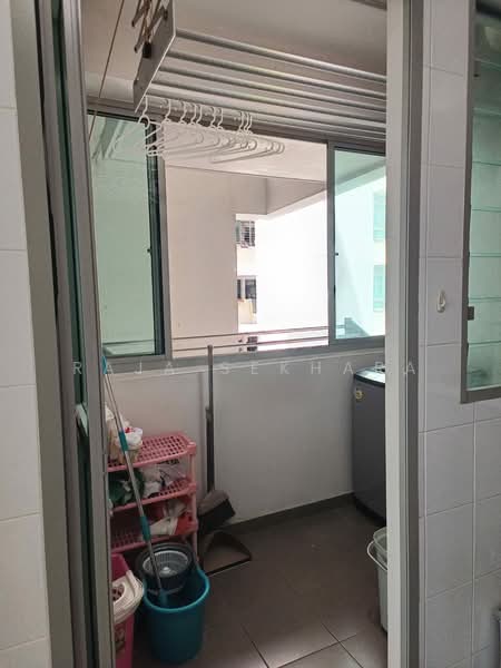 305B Punggol Road, 305B Punggol Road, 2 Bedrooms, 750 sqft, HDB Flat For Rent, by Raja Sekhara, 500223309 - Balcony - PropertyGuru.com.sg