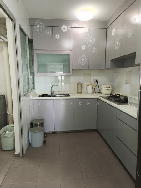 305B Punggol Road, 305B Punggol Road, 2 Bedrooms, 750 sqft, HDB Flat For Rent, by Raja Sekhara, 500223309 - Kitchen - PropertyGuru.com.sg
