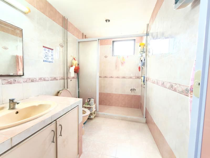 Windy Heights, 82 Jalan Daud, 4 Bedrooms, 2,476 sqft, Condominium For Sale, by Shanise Ho, 500223310 - Bathroom - PropertyGuru.com.sg