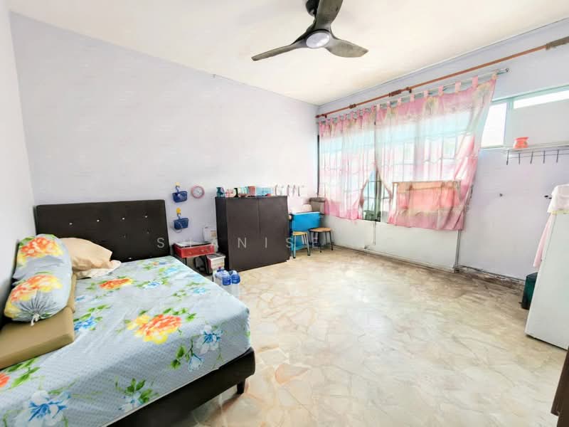 Windy Heights, 82 Jalan Daud, 4 Bedrooms, 2,476 sqft, Condominium For Sale, by Shanise Ho, 500223310 - Bedroom - PropertyGuru.com.sg