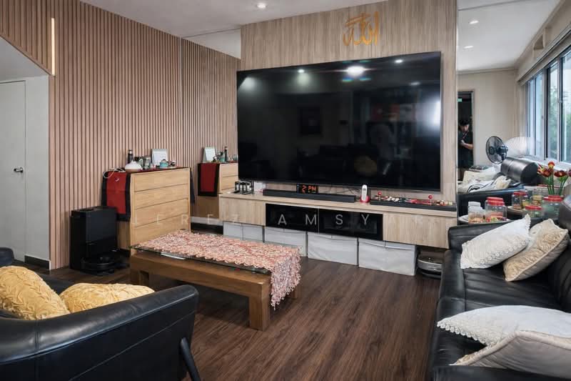 222 Hougang Street 21, 222 Hougang Street 21, 4 Bedrooms, 1,593 sqft, HDB Flat For Sale, by Jerez Amsyar, 500223311 - Living Room - PropertyGuru.com.sg