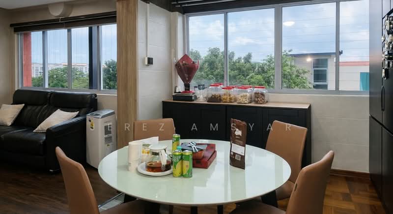 222 Hougang Street 21, 222 Hougang Street 21, 4 Bedrooms, 1,593 sqft, HDB Flat For Sale, by Jerez Amsyar, 500223311 - Living Room - PropertyGuru.com.sg