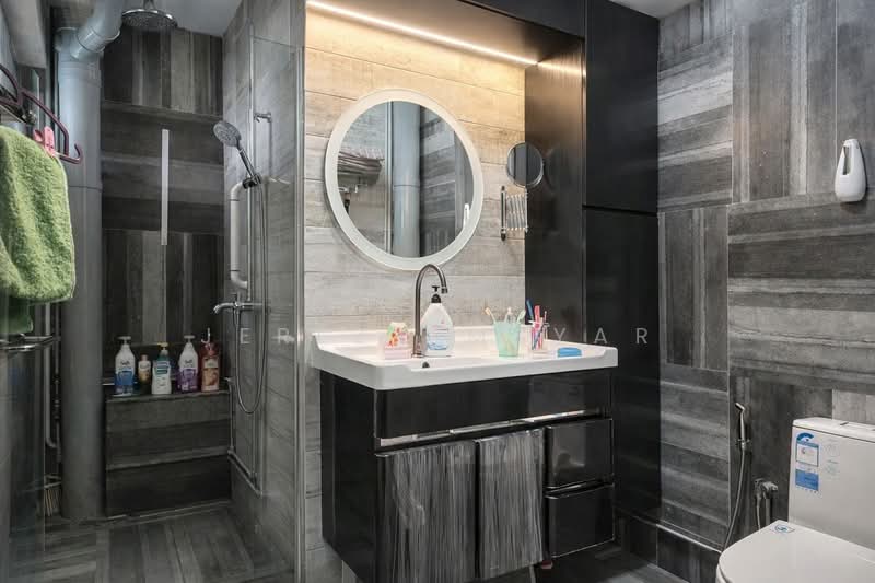 222 Hougang Street 21, 222 Hougang Street 21, 4 Bedrooms, 1,593 sqft, HDB Flat For Sale, by Jerez Amsyar, 500223311 - Bathroom - PropertyGuru.com.sg