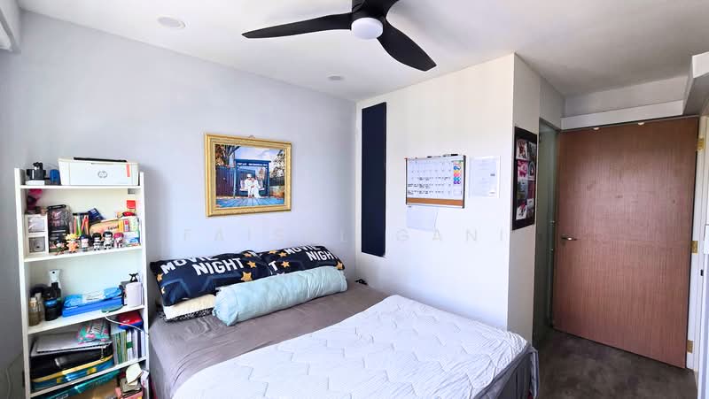 430A Bedok North Road, 430A Bedok North Road, 2 Bedrooms, 721 sqft, HDB Flat For Sale, by Faisal Gani, 500223319 - Master Bedroom - PropertyGuru.com.sg