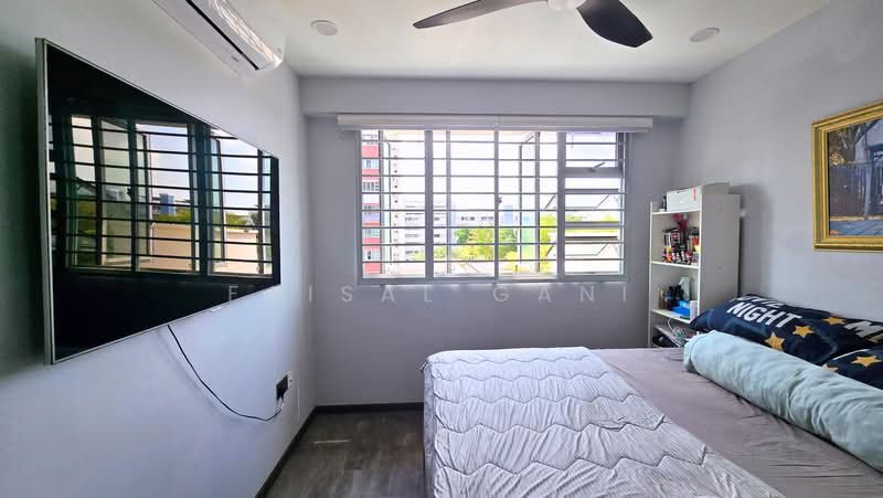 430A Bedok North Road, 430A Bedok North Road, 2 Bedrooms, 721 sqft, HDB Flat For Sale, by Faisal Gani, 500223319 - Master Bedroom - PropertyGuru.com.sg