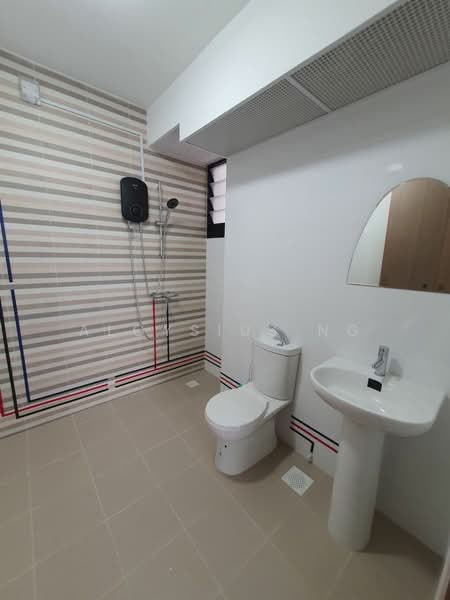 419A Northshore Drive, 419A Northshore Drive, 3 Bedrooms, 1,012 sqft, HDB Flat For Rent, by Aloysius Ng, 500223320 - Bathroom - PropertyGuru.com.sg