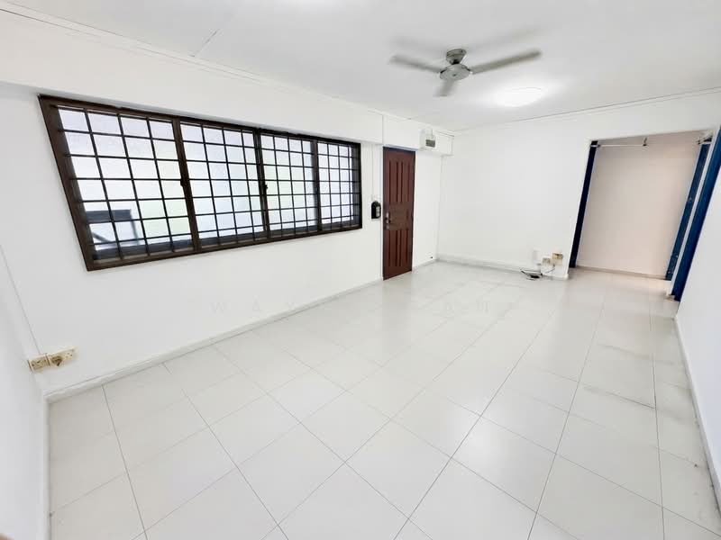 276 Yishun Street 22, 276 Yishun Street 22, 3 Bedrooms, 904 sqft, HDB Flat For Sale, by Wayne Tan, 500223324 - Living Room - PropertyGuru.com.sg