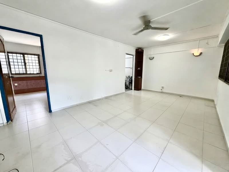 276 Yishun Street 22, 276 Yishun Street 22, 3 Bedrooms, 904 sqft, HDB Flat For Sale, by Wayne Tan, 500223324 - Living Room - PropertyGuru.com.sg