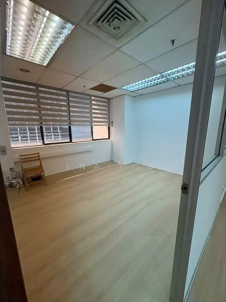 International Plaza, 10 Anson Road, 650 sqft, Office For Rent, by Ena Foo, 500223325 - Interior - CommercialGuru.com.sg
