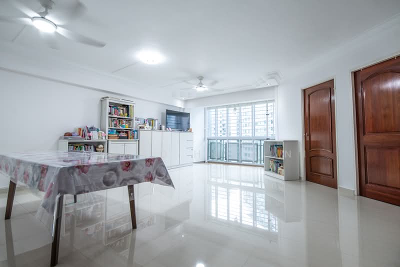 109 Rivervale Walk, 109 Rivervale Walk, 3 Bedrooms, 1,292 sqft, HDB Flat For Sale, by Ahmad Husaini, 500223338 - Living Room - PropertyGuru.com.sg