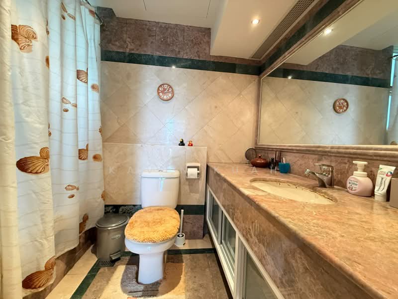 Symphony Heights, 37 Hume Avenue, 4 Bedrooms, 1,668 sqft, Condominium For Sale, by Kavin Kuah, 500223346 - Bathroom - PropertyGuru.com.sg