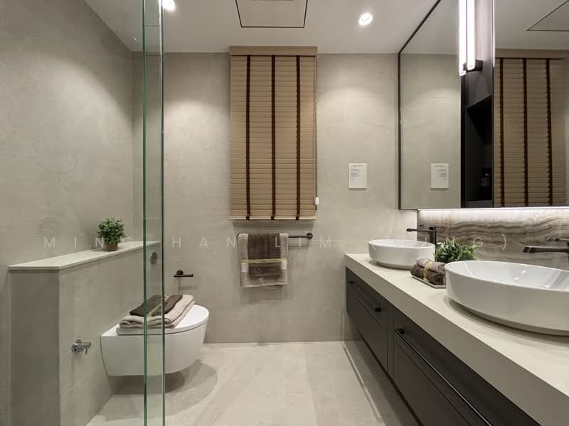 Vela Bay, 1 Bayshore Walk, 5 Bedrooms, 1,582 sqft, Condominium For Sale, by Ming Han Lim (Ming), 500223358 - Master Bathroom - PropertyGuru.com.sg