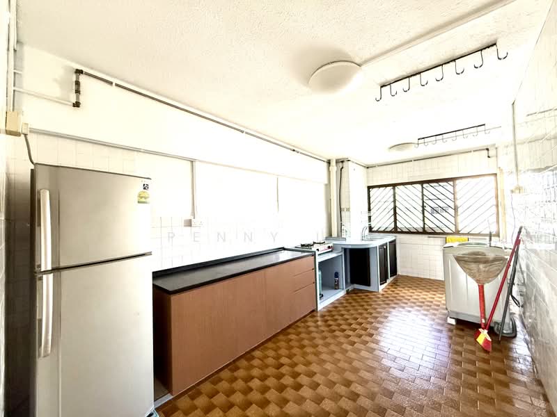526 Bedok North Street 3, 526 Bedok North Street 3, 2 Bedrooms, 883 sqft, HDB Flat For Sale, by Penny Lim, 500223359 - Kitchen - PropertyGuru.com.sg