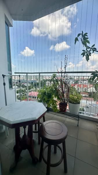 Kovan Melody, 37 Kovan Road, 3 Bedrooms, 1,227 sqft, Condominium For Sale, by Irene Pok, 500223360 - Enjoy breathtaking unblocked views - PropertyGuru.com.sg