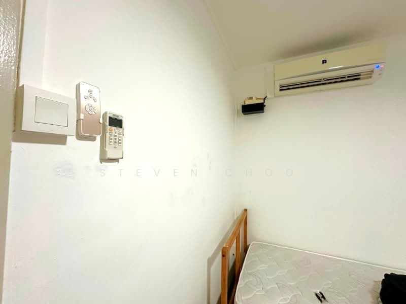 296 Yishun Street 20, 296 Yishun Street 20, Room Rental, 120 sqft, HDB Flat For Rent, by Steven Choo, 500223364 - Bedroom - PropertyGuru.com.sg