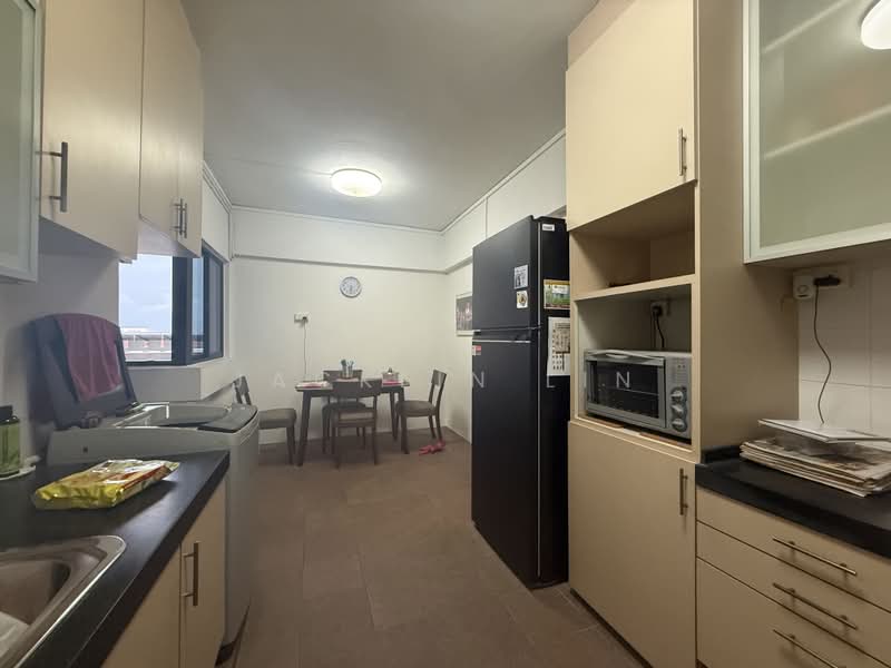 430 Tampines Street 41, 430 Tampines Street 41, Pasir Ris / Tampines, 3 Bedrooms, 1,593 sqft, HDB Flat For Sale, by Jacklin Lin, 500223373 - Kitchen - PropertyGuru.com.sg