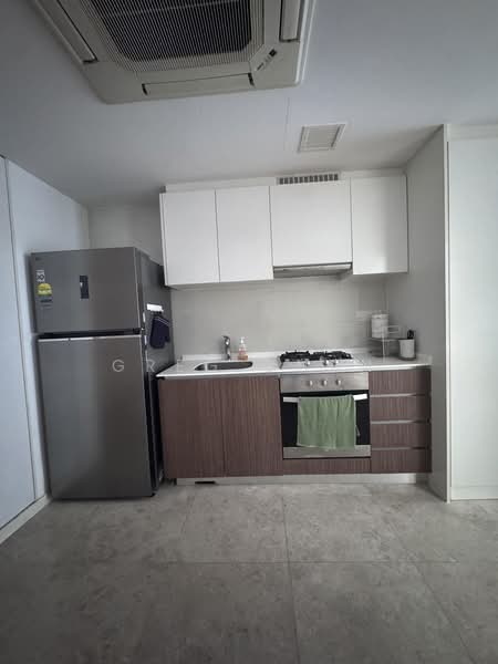 48 Lakeside Drive photo 3