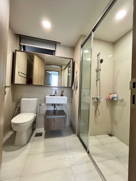 Sol Acres, 20 Choa Chu Kang Grove, 3 Bedrooms, 925 sqft, Executive Condominium For Sale, by Dennis Lim, 500223380 - Bathroom - PropertyGuru.com.sg