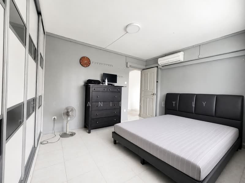 607 Golden Cassia, 607 Bedok Reservoir Road, 3 Bedrooms, 1,302 sqft, HDB Flat For Sale, by Stephanie Kuet LY, 500223383 - Bedroom - PropertyGuru.com.sg