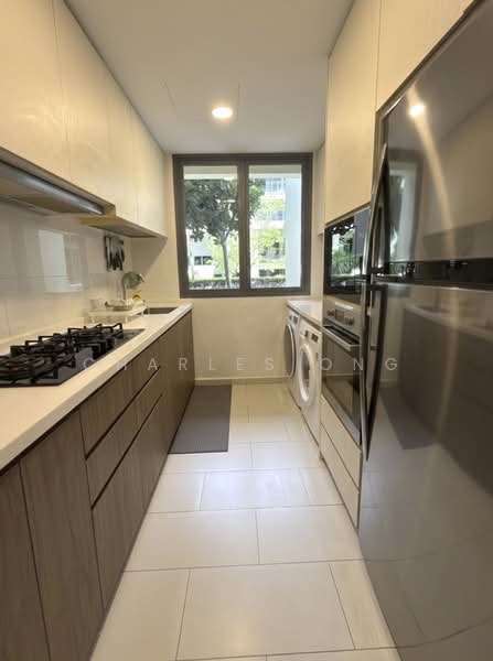 Palm Isles, 34 Flora Drive, 3 Bedrooms, 1,184 sqft, Condominium For Sale, by Charles Ong, 500223386 - Kitchen - PropertyGuru.com.sg