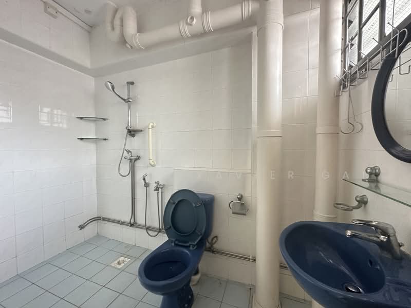 224B Compassvale Walk, 224B Compassvale Walk, 3 Bedrooms, 1,302 sqft, HDB Flat For Sale, by Nicholas Xavier Gan, 500223401 - Bathroom - PropertyGuru.com.sg