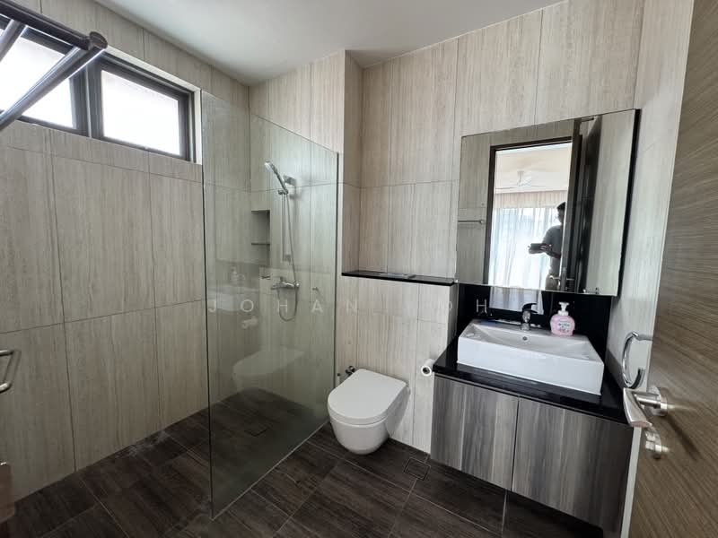 Seletar Hills Estate | Almost New Bungalow | Lift and EV ready, Seletar Hills Estate Kasai Road Saraca Road Neram Road, 7 Bedrooms, 8,000 sqft, Detached House For Sale, by Johan Koh, 500223408 - Bathroom - PropertyGuru.com.sg