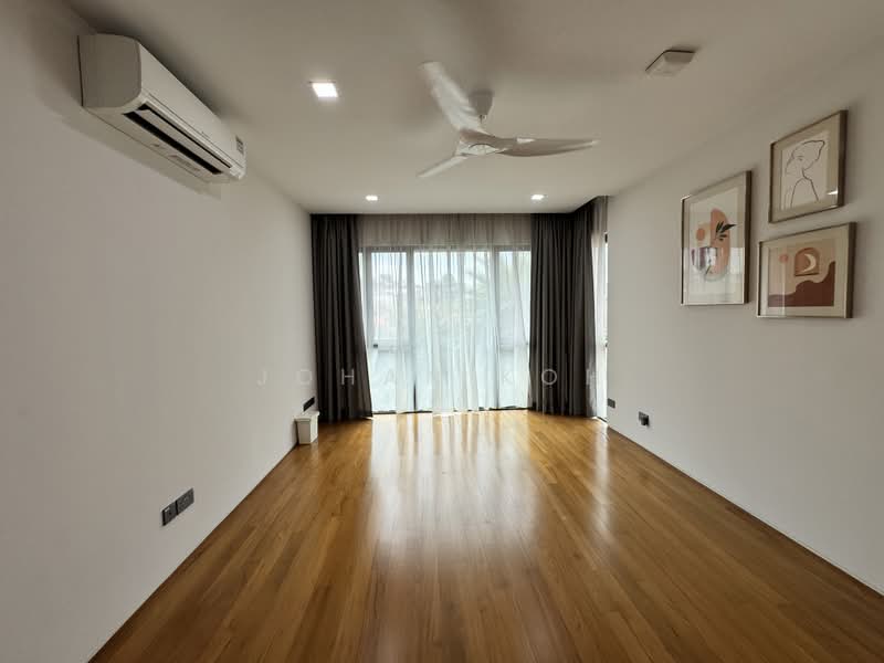 Seletar Hills Estate | Almost New Bungalow | Lift and EV ready, Seletar Hills Estate Kasai Road Saraca Road Neram Road, 7 Bedrooms, 8,000 sqft, Detached House For Sale, by Johan Koh, 500223408 - Living Room - PropertyGuru.com.sg