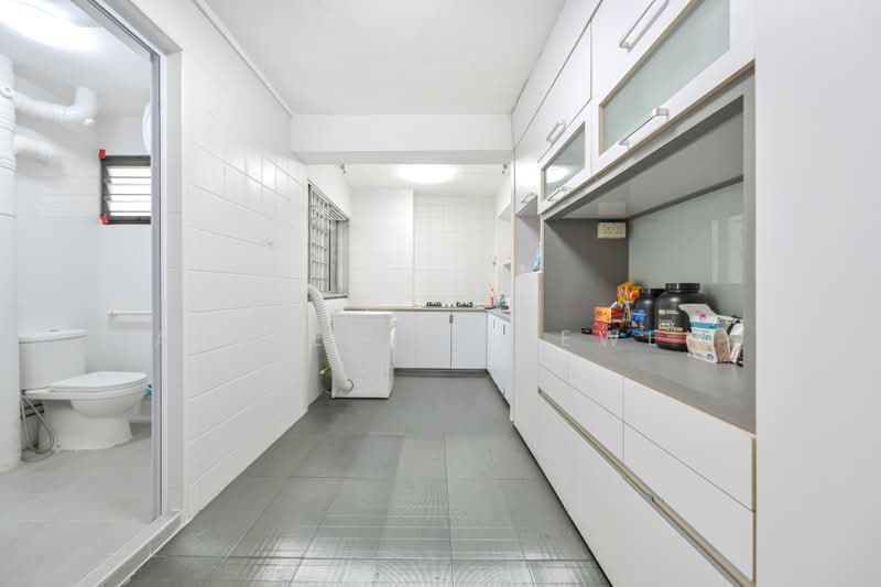 2 Delta Avenue, 2 Delta Avenue, 3 Bedrooms, 1,313 sqft, HDB Flat For Sale, by Adriel Li Yewen, 500223425 - Bathroom - PropertyGuru.com.sg