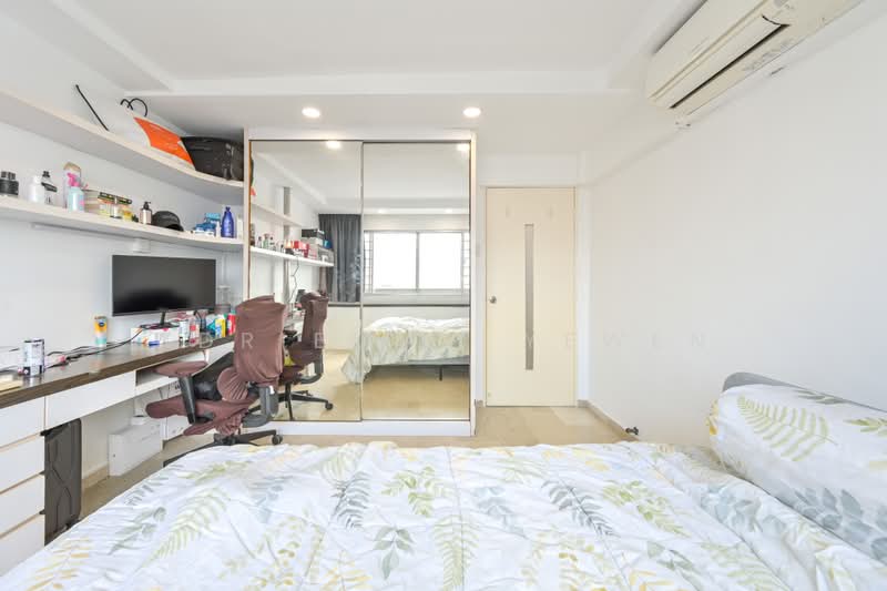 2 Delta Avenue, 2 Delta Avenue, 3 Bedrooms, 1,313 sqft, HDB Flat For Sale, by Adriel Li Yewen, 500223425 - Bedroom - PropertyGuru.com.sg
