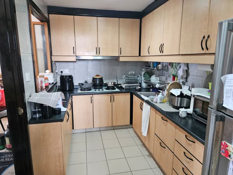 Regent Heights, 52 Bukit Batok East Avenue 5, 3 Bedrooms, 1,173 sqft, Condominium For Sale, by Wayne Chiam, 500223443 - Kitchen - PropertyGuru.com.sg