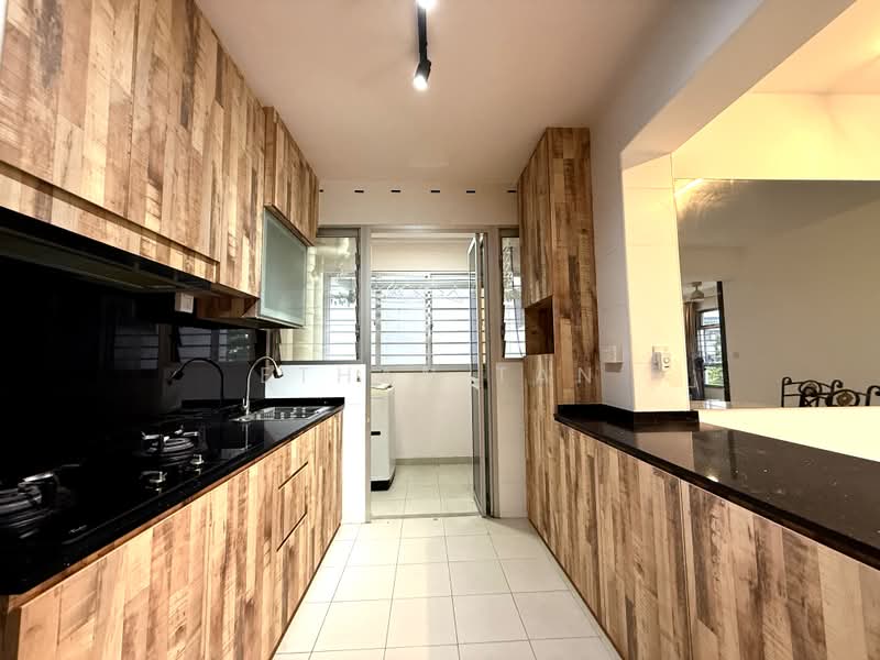 445B Bukit Batok West Avenue 8, 445B Bukit Batok West Avenue 8, 3 Bedrooms, 990 sqft, HDB Flat For Sale, by Ethan Tan, 500223444 - Kitchen - PropertyGuru.com.sg