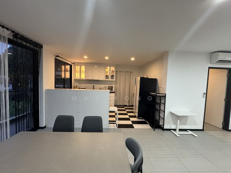 jalan Uji, , 4 Bedrooms, 1,000 sqft, Detached House For Rent, by Max Yong, 500223455 - Kitchen - PropertyGuru.com.sg