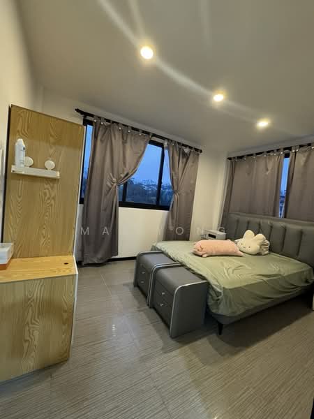 jalan Uji, , 4 Bedrooms, 1,000 sqft, Detached House For Rent, by Max Yong, 500223455 - Bedroom - PropertyGuru.com.sg