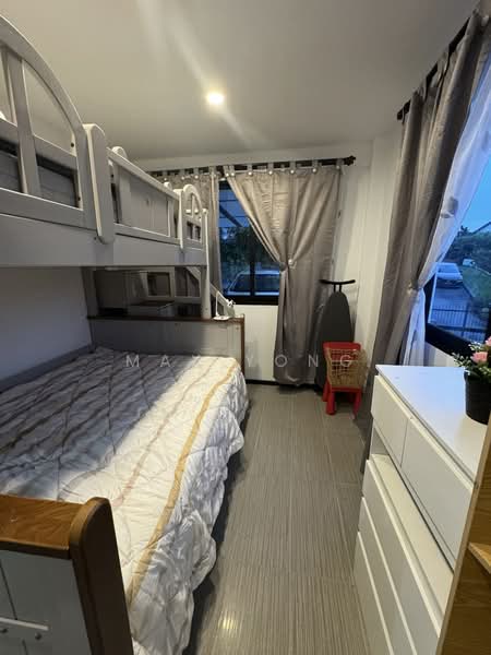 jalan Uji, , 4 Bedrooms, 1,000 sqft, Detached House For Rent, by Max Yong, 500223455 - Bedroom - PropertyGuru.com.sg