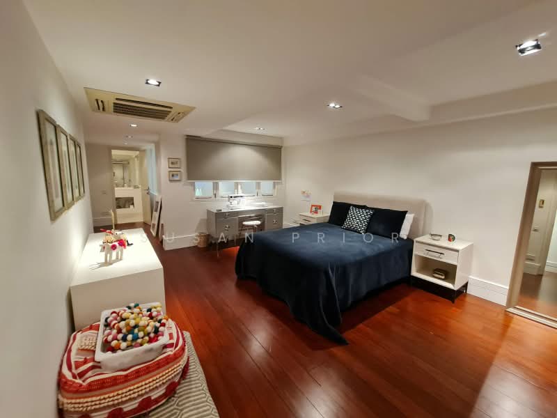 Cairnhill/ Emerald Hill 5+2 Stunner 2 Carparks, Cairnhill Road Conservation House, 5 Bedrooms, 4,025 sqft, Conservation House For Rent, by Susan Prior, 500223460 - Bedroom - PropertyGuru.com.sg