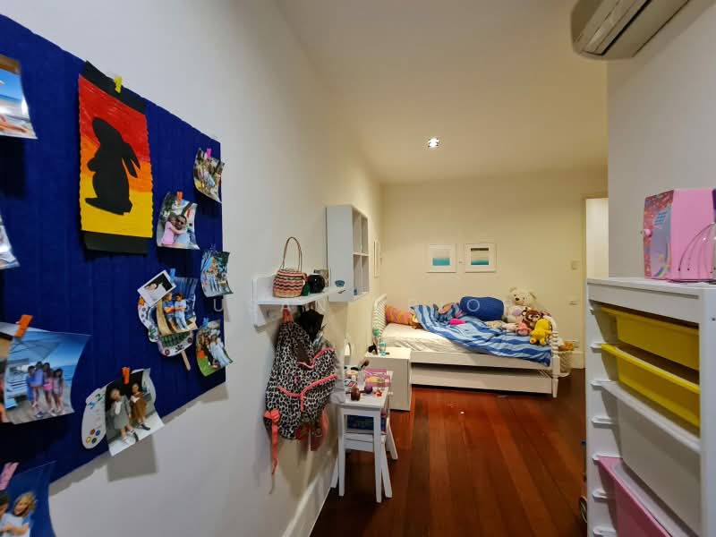 Cairnhill/ Emerald Hill 5+2 Stunner 2 Carparks, Cairnhill Road Conservation House, 5 Bedrooms, 4,025 sqft, Conservation House For Rent, by Susan Prior, 500223460 - PropertyGuru.com.sg