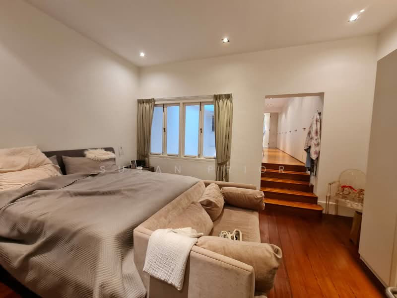 Cairnhill/ Emerald Hill 5+2 Stunner 2 Carparks, Cairnhill Road Conservation House, 5 Bedrooms, 4,025 sqft, Conservation House For Rent, by Susan Prior, 500223460 - PropertyGuru.com.sg
