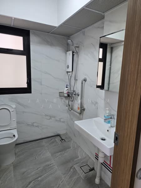 235A Tengah Garden Walk, 235A Tengah Garden Walk, Room Rental, 50 sqft, HDB Flat For Rent, by Jayrethnem Jayaram, 500223467 - Bathroom - PropertyGuru.com.sg