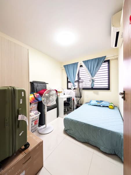 464B Bukit Batok West Avenue 8, 464B Bukit Batok West Avenue 8, 3 Bedrooms, 1,001 sqft, HDB Flat For Sale, by Nic Tan, 500223469 - Bedroom - PropertyGuru.com.sg