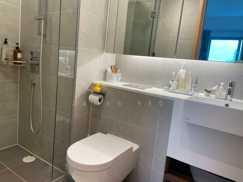 Eight Riversuites, 8 Whampoa East, 2 Bedrooms, 699 sqft, Condominium For Sale, by James Yeo, 500223470 - Bathroom - PropertyGuru.com.sg