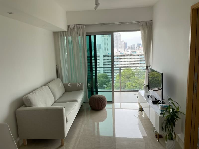 Eight Riversuites, 8 Whampoa East, 2 Bedrooms, 699 sqft, Condominium For Sale, by James Yeo, 500223470 - Living Room - PropertyGuru.com.sg