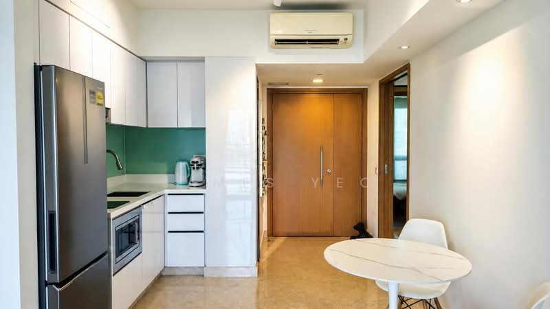 Eight Riversuites, 8 Whampoa East, 2 Bedrooms, 699 sqft, Condominium For Sale, by James Yeo, 500223470 - Kitchen - PropertyGuru.com.sg