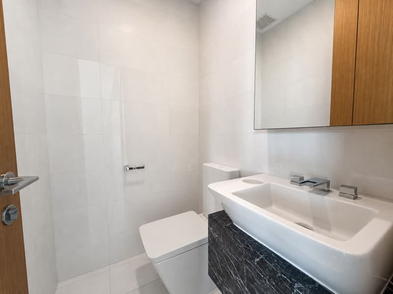 Residences @ Emerald Hill, 119 Emerald Hill Road, 3 Bedrooms, 1,657 sqft, Condominium For Sale, by Jereme Pung, 500223472 - Bathroom - PropertyGuru.com.sg