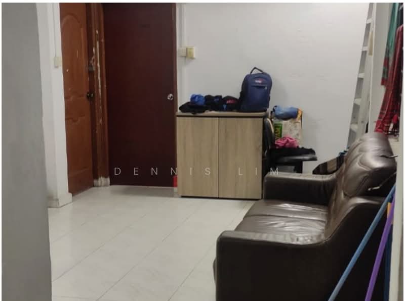 Sennett Estate - Macpherson Road, Macpherson Road, 3 Bedrooms, 1,033 sqft, Walk-up Apartment For Sale, by Dennis Lim, 500223473 - Living Room - PropertyGuru.com.sg