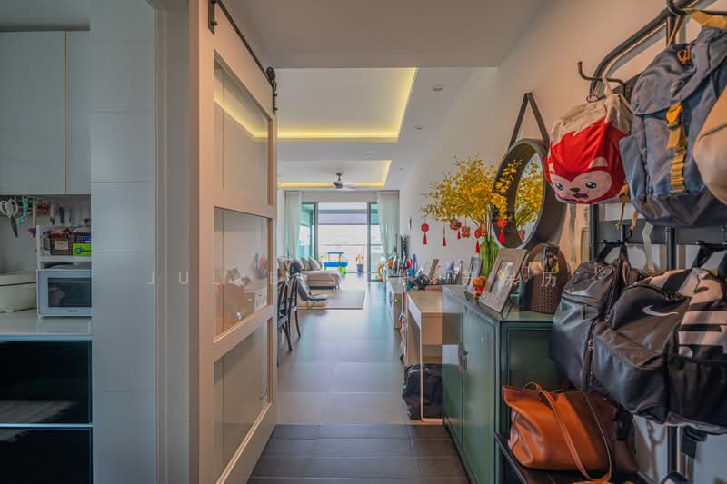 The Minton, 12 Hougang Street 11, 3 Bedrooms, 1,109 sqft, Condominium For Sale, by Julie Soh 苏保历, 500223482 - Living Room - PropertyGuru.com.sg